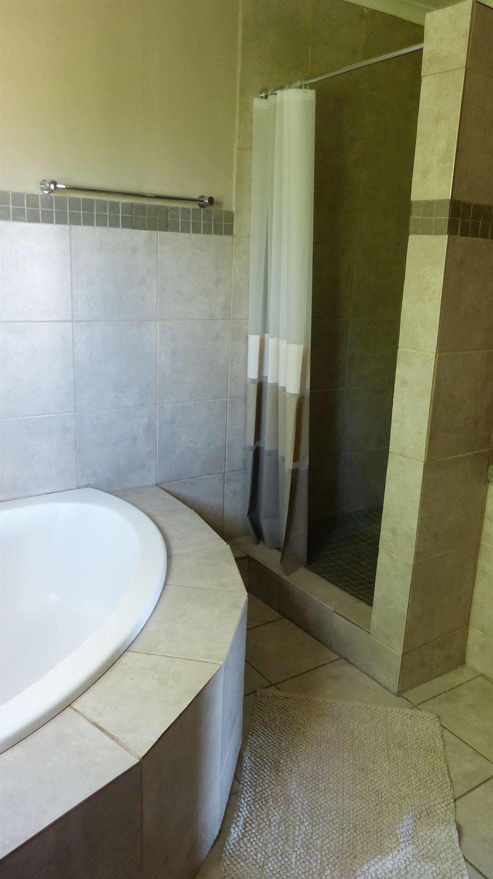 African Sands Guesthouse Load Shedding Free 布隆方丹 外观 照片