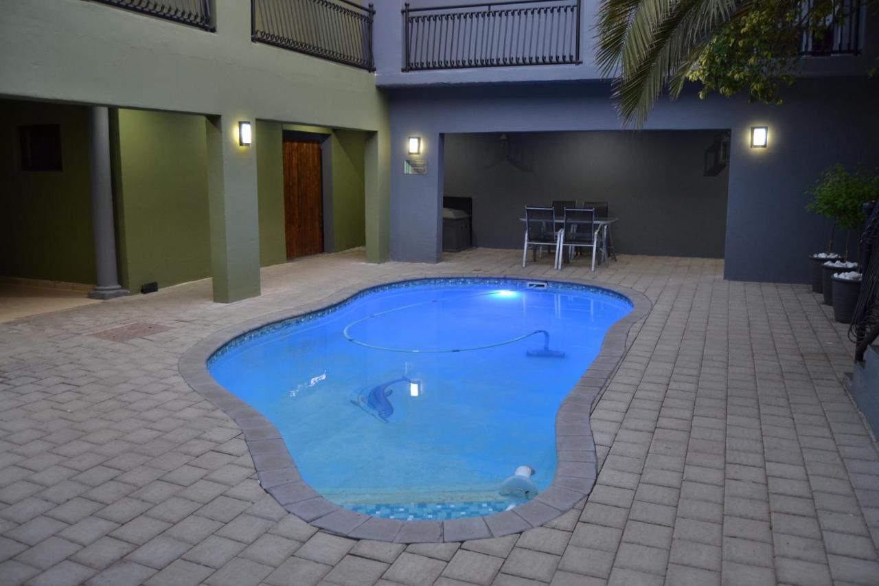 African Sands Guesthouse Load Shedding Free 布隆方丹 外观 照片